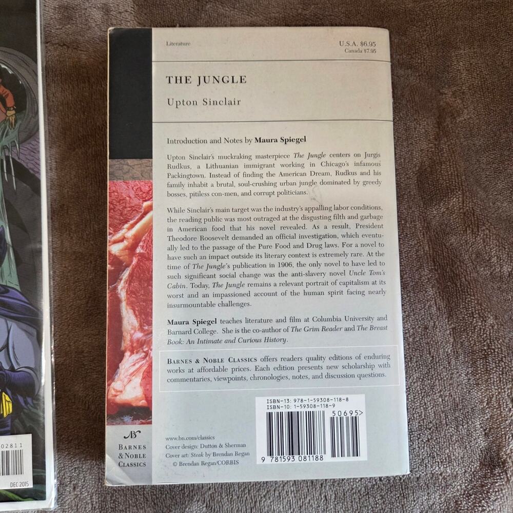 Barnes & Noble Batman '66 and The Jungle Book Set - Picture 3 of 5